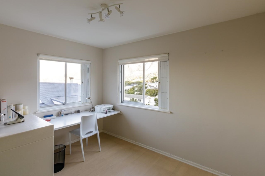 3 Bedroom Property for Sale in Higgovale Western Cape